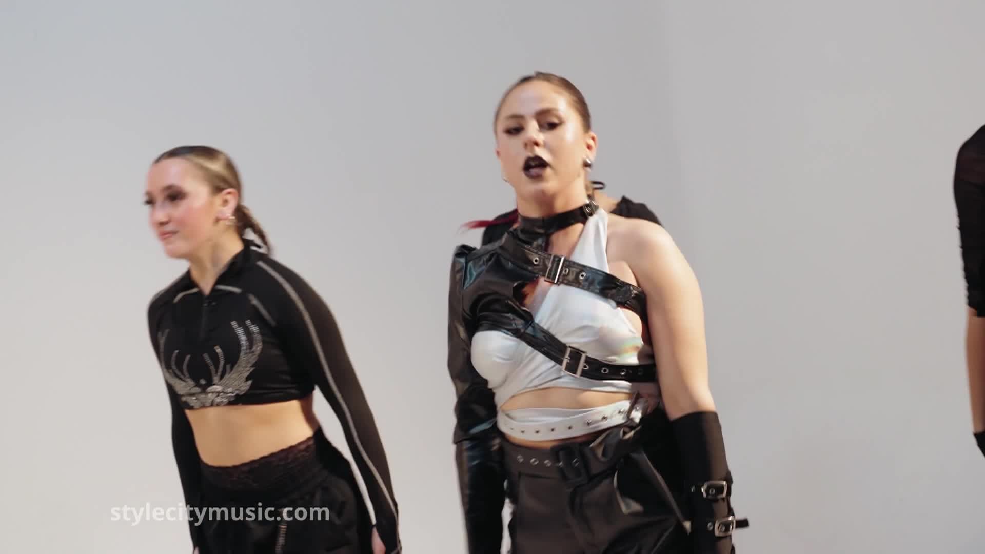 Style City Music Presents Episode 1042