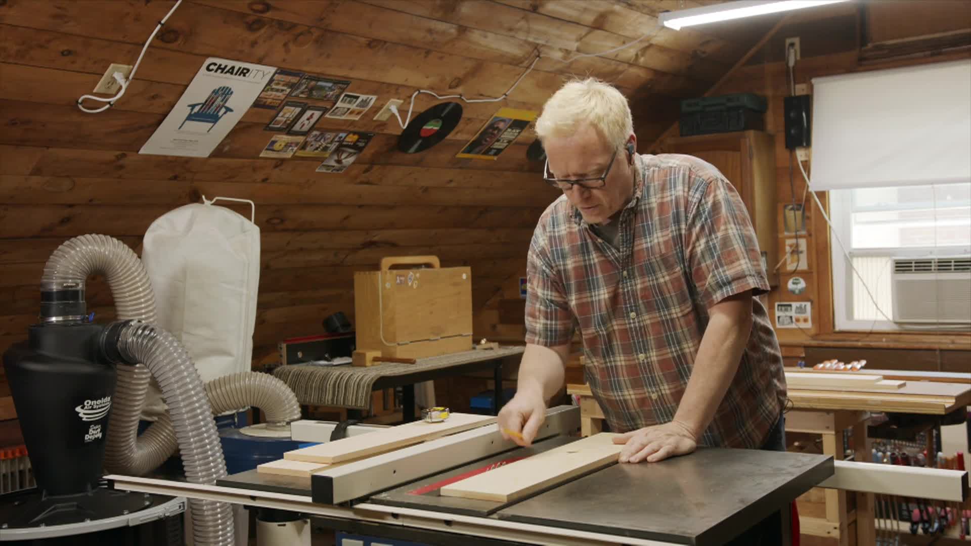 In the garage S2 E3 Shaker Lap Desk