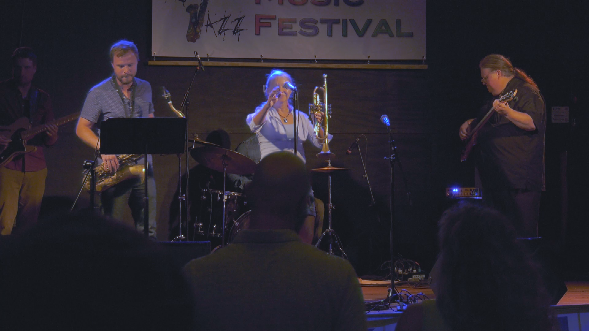 Dawn Weber And Naked Rock Fight Mo Jazz HD